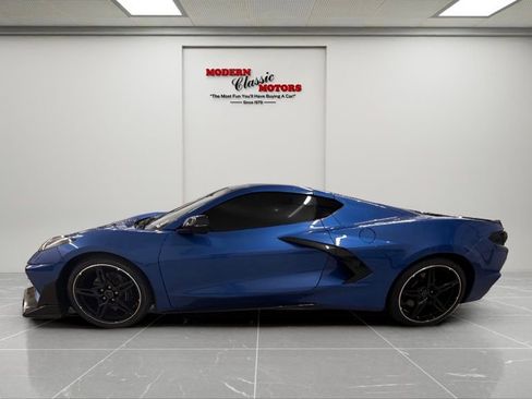 Used 2023 Chevrolet Corvette Stingray Coupe w/ 1LT RWD image 4