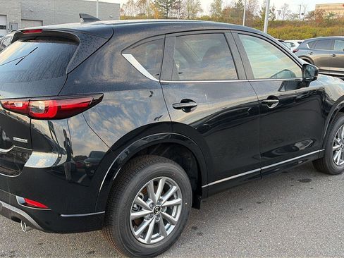 New 2025 MAZDA CX-5 AWD 2.5 S w/ Preferred Package image 7