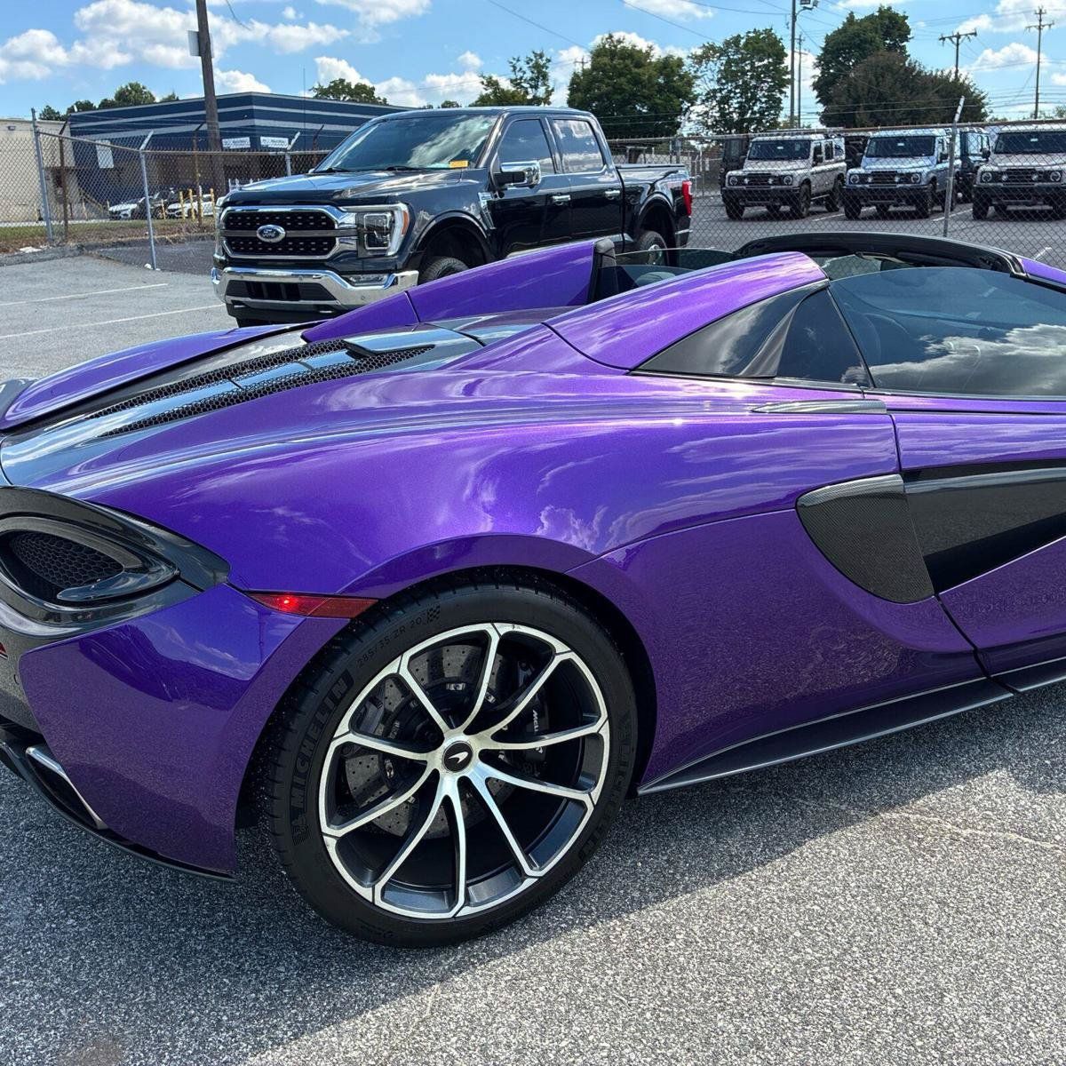 Used 2019 McLaren 570S Spider RWD image 8