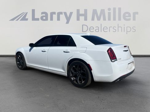 Used 2022 Chrysler 300 S image 3