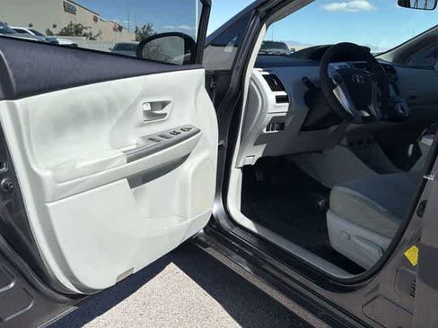 Used 2014 Toyota Prius V Three image 14
