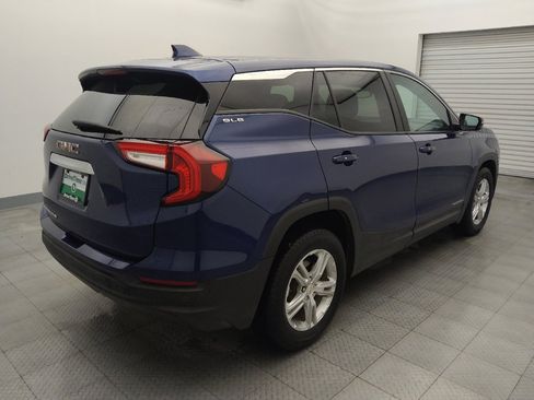 Used 2023 GMC Terrain SLE image 9