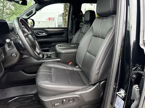 Used 2023 Chevrolet Tahoe RST w/ Luxury Package AWD/4WD image 13