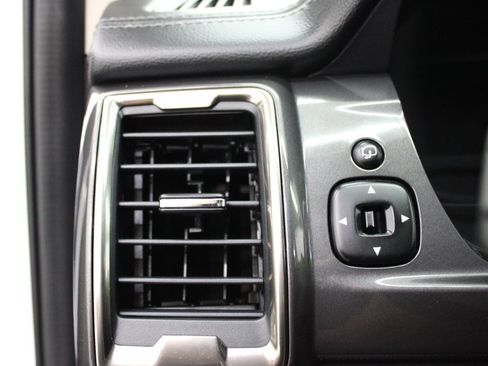 Used 2019 Ford Ranger Lariat w/ Equipment Group 501A Mid AWD/4WD image 19