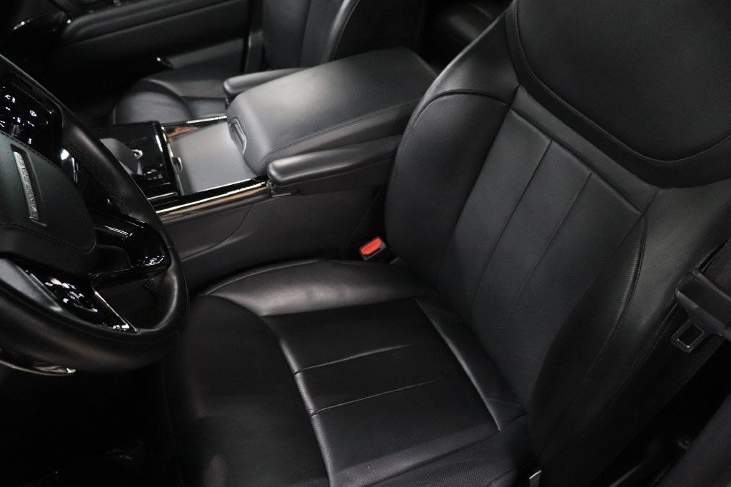 Used 2024 Land Rover Range Rover Sport Dynamic SE AWD/4WD image 12