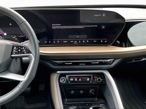 Certified 2025 Audi Q5 Premium AWD/4WD image 6