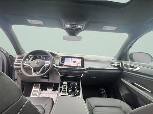 New 2026 Volkswagen Atlas Cross Sport SEL R-Line AWD/4WD image 23