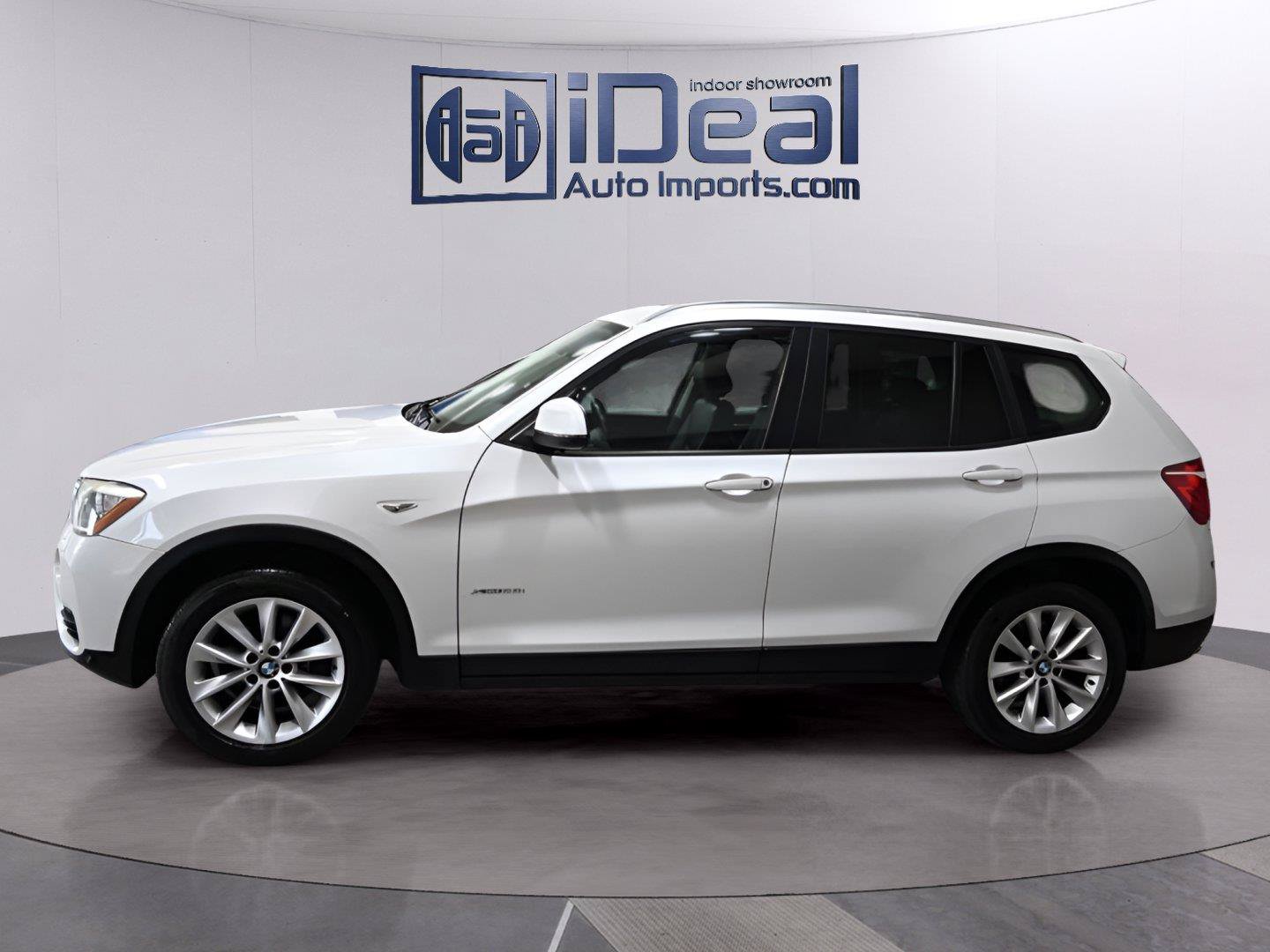 Used 2016 BMW X3 xDrive28i AWD/4WD image 2