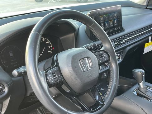 Used 2023 Honda HR-V EX-L image 7
