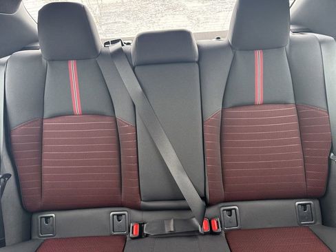 Used 2025 Toyota Corolla SE image 15