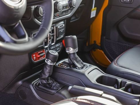 New 2026 Jeep Wrangler Unlimited Rubicon AWD/4WD image 24