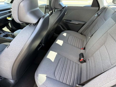 New 2025 Kia K4 EX image 12