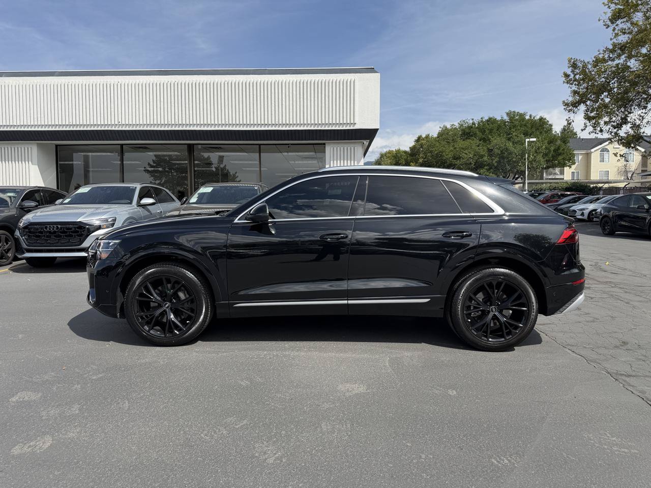 Used 2024 Audi Q8 Premium Plus w/ Premium Plus Package AWD/4WD image 8