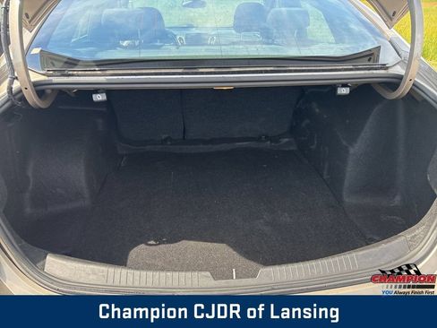 Used 2022 Chevrolet Malibu LT FWD image 17
