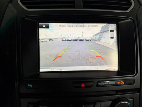 Used 2016 Ford Explorer XLT w/ Equipment Group 202A AWD/4WD image 13
