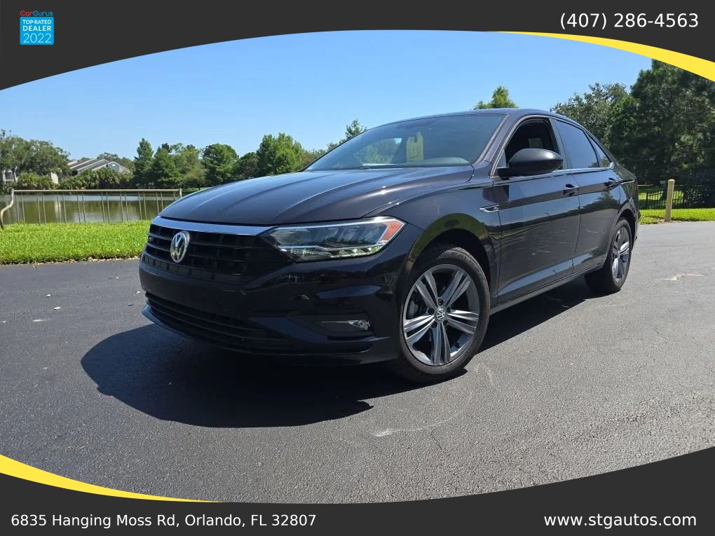 Used 2019 Volkswagen Jetta R-Line w/ R-Line Cold Weather Package FWD image 1