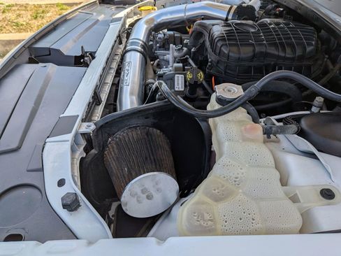 Used 2019 Dodge Challenger SXT AWD/4WD image 18