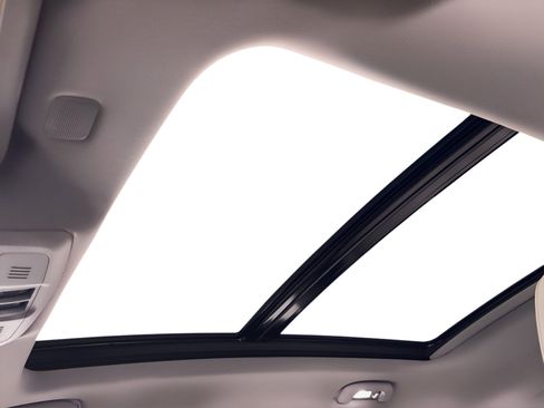 Used 2019 Buick Envision Premium w/ Driver Confidence Package image 18