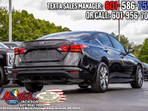 Used 2025 Nissan Altima 2.5 S FWD image 5