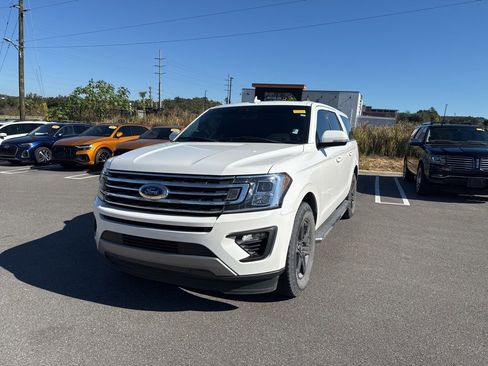 Used 2021 Ford Expedition Max XLT image 7