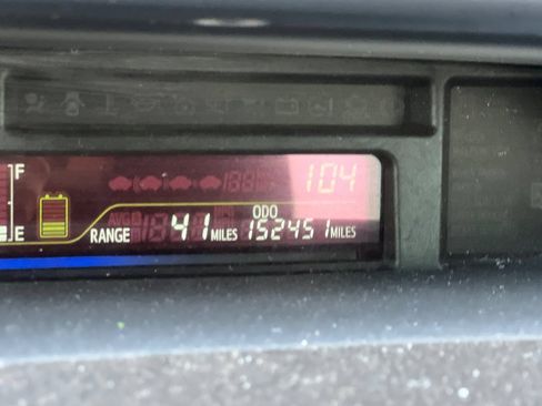 Used 2013 Toyota Prius V Three FWD image 22