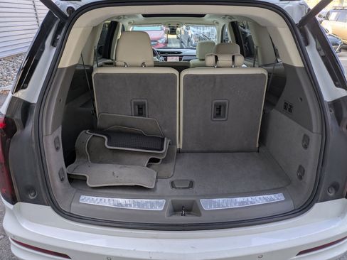 Used 2023 Cadillac XT6 Premium Luxury image 31