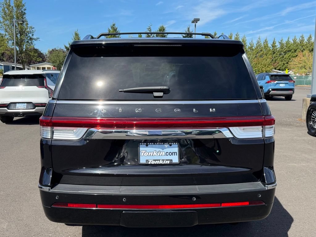 Used 2024 Lincoln Navigator Black Label AWD/4WD image 7