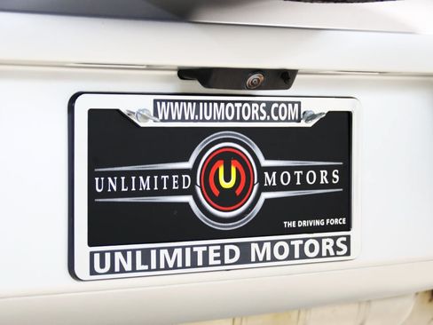 Used 2025 Land Rover Defender 110 S AWD/4WD image 12