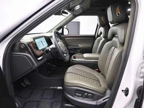 Used 2023 Rivian R1T Adventure image 12