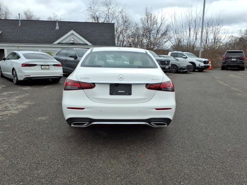 Certified 2021 Mercedes-Benz E 350 4MATIC Sedan image 4