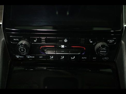 Used 2022 Jeep Grand Cherokee L Limited image 16