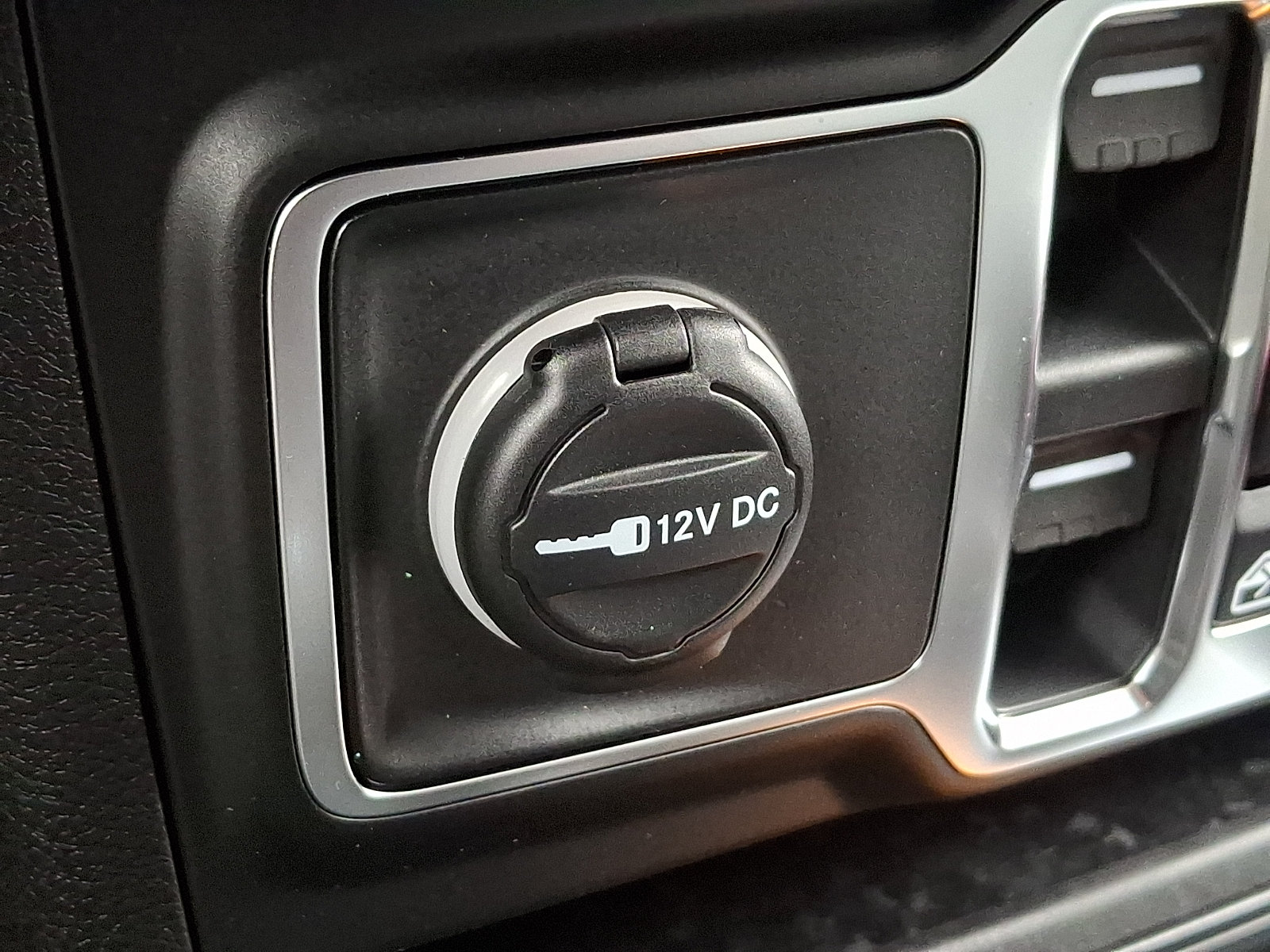New 2026 Jeep Wrangler Unlimited Sport AWD/4WD image 14