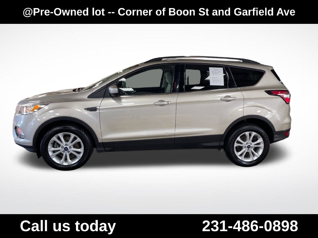 Used 2018 Ford Escape SE AWD/4WD image 2