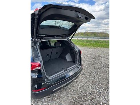 Used 2024 Chevrolet Equinox LT AWD/4WD image 12