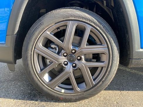 New 2026 Jeep Compass Limited image 9