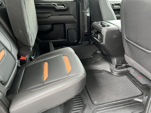 Used 2023 GMC Sierra 1500 AT4 w/ AT4 Preferred Package AWD/4WD image 19
