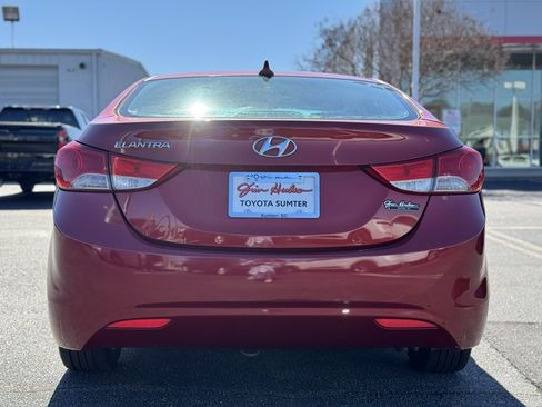 Used 2013 Hyundai Elantra GLS w/ Preferred Pkg image 10