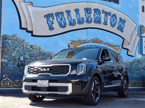 Used 2023 Kia Telluride S w/ S Sunroof Package image 1