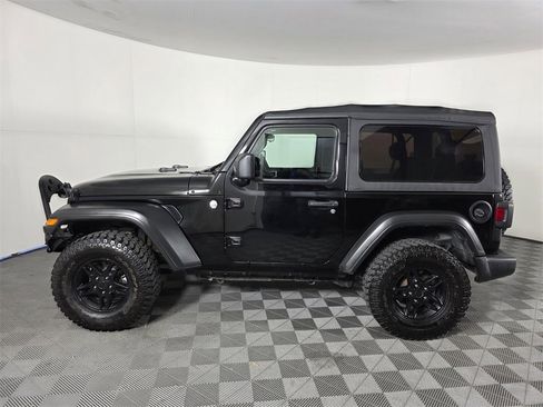 Used 2021 Jeep Wrangler Sport image 8