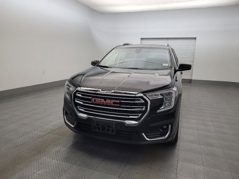 Used 2024 GMC Terrain SLT AWD/4WD image 15