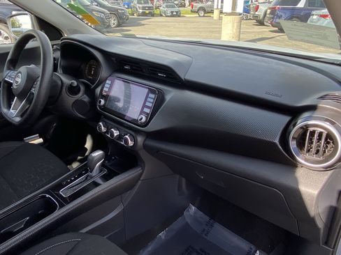 Certified 2024 Nissan Kicks SV image 12