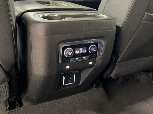 Used 2021 Chevrolet Tahoe LT RWD image 37