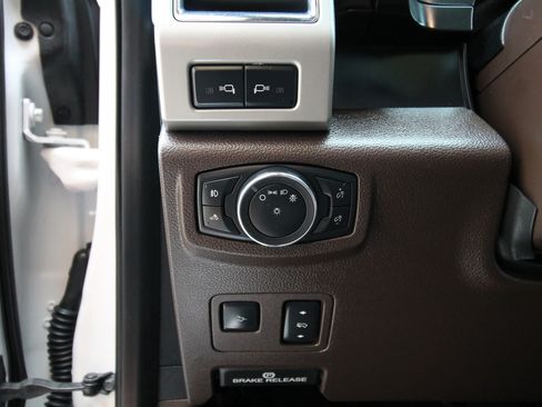 Used 2017 Ford F250 King Ranch w/ King Ranch Ultimate Package AWD/4WD image 26
