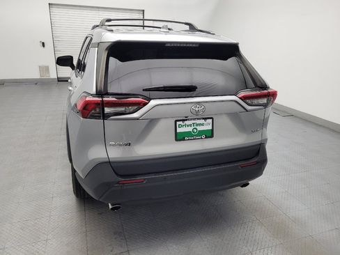 Used 2019 Toyota RAV4 XLE w/ Convenience Package FWD image 6