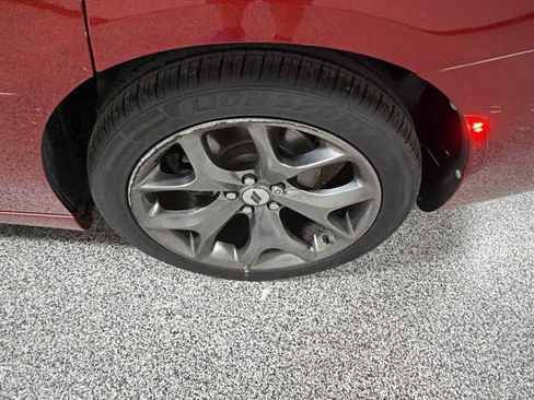 Used 2017 Dodge Charger R/T w/ Plus Group RWD image 39