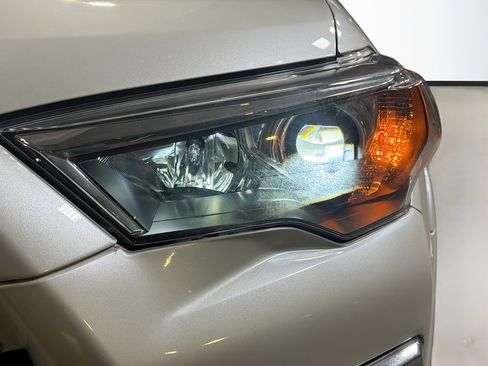 Used 2023 Toyota 4Runner Limited image 9