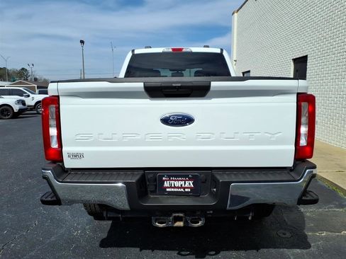 Used 2024 Ford F250 XLT w/ FX4 Off-Road Package image 4