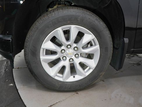 Used 2020 Chevrolet Silverado 1500 Custom w/ Custom Value Package image 28