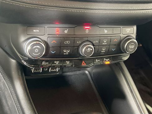 Used 2022 Dodge Durango GT w/ Blacktop Package image 15