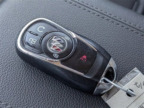 Used 2022 Buick Encore GX Select w/ Sport Touring Package image 32